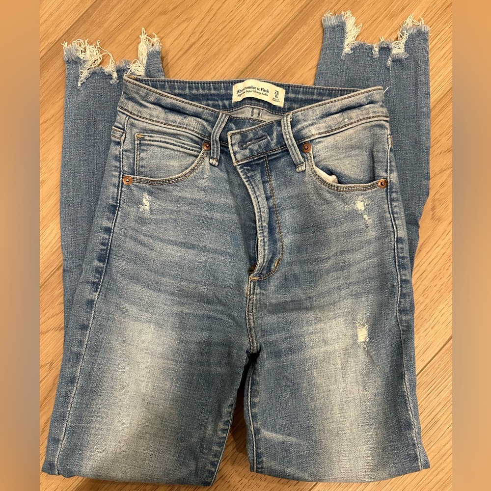 Abercrombie & Fitch high rise super skinny ankle jeans size 25 / 0